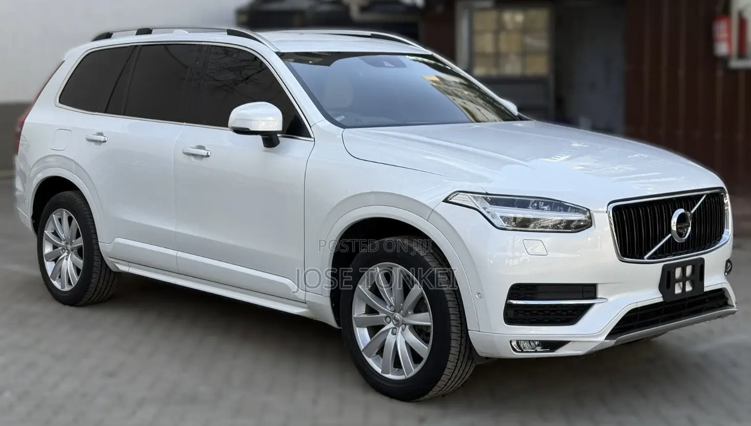 Volvo XC90 T5 Momentum AWD (2.0L 4cyl 8A) 2017 White