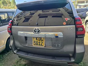 Toyota Land Cruiser Prado 2016 Gold