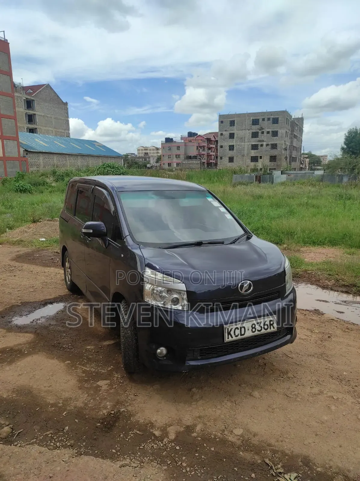 Toyota Voxy 2008 Purple