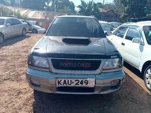 Subaru Forester 2000 Gray