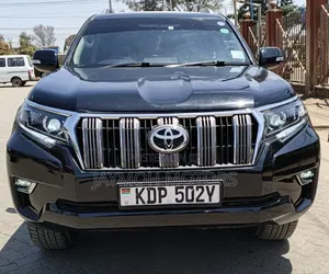 Toyota Land Cruiser Prado 2018 Black