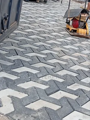 Modern Cabro