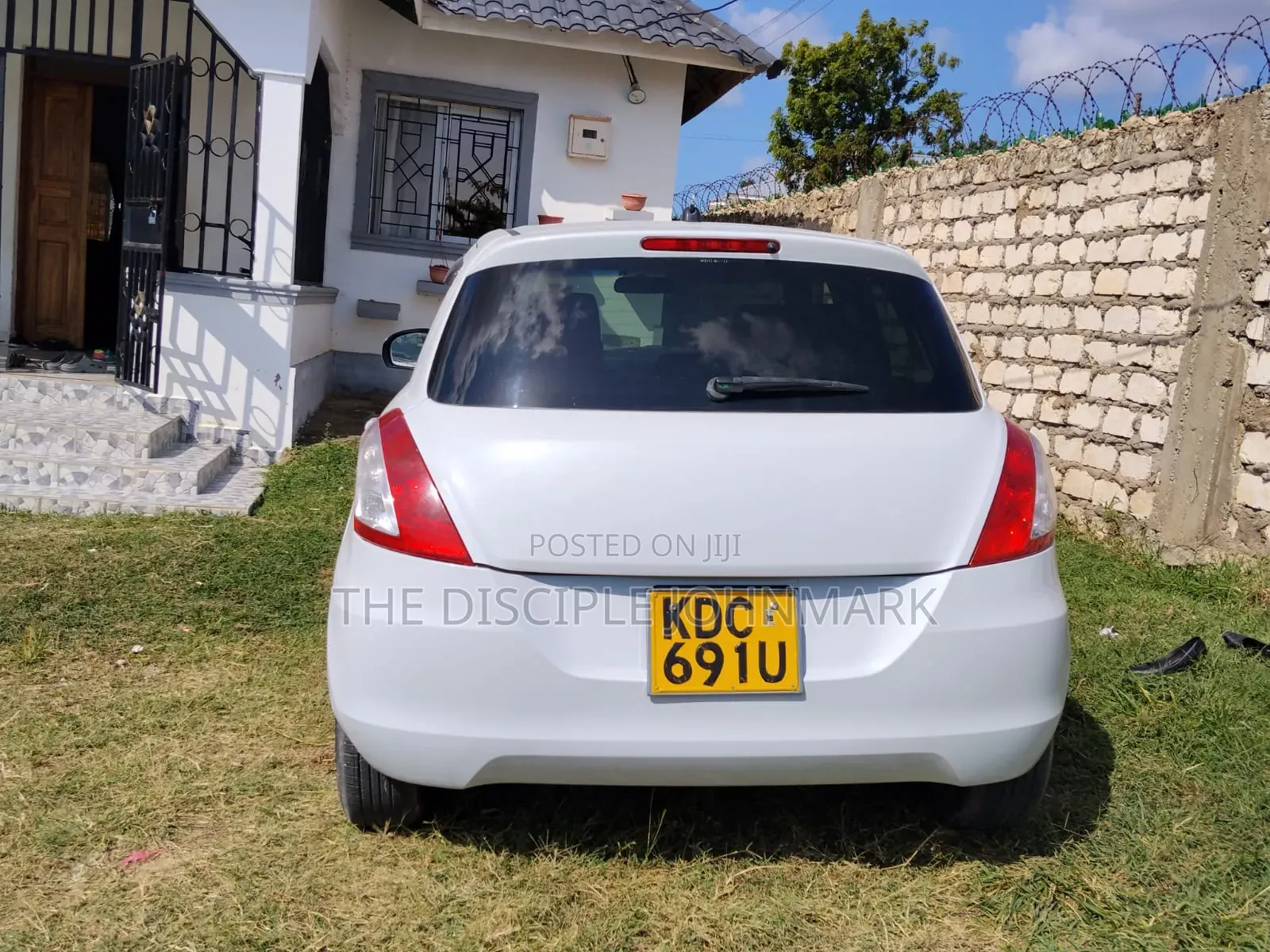 Suzuki Swift 2013 White