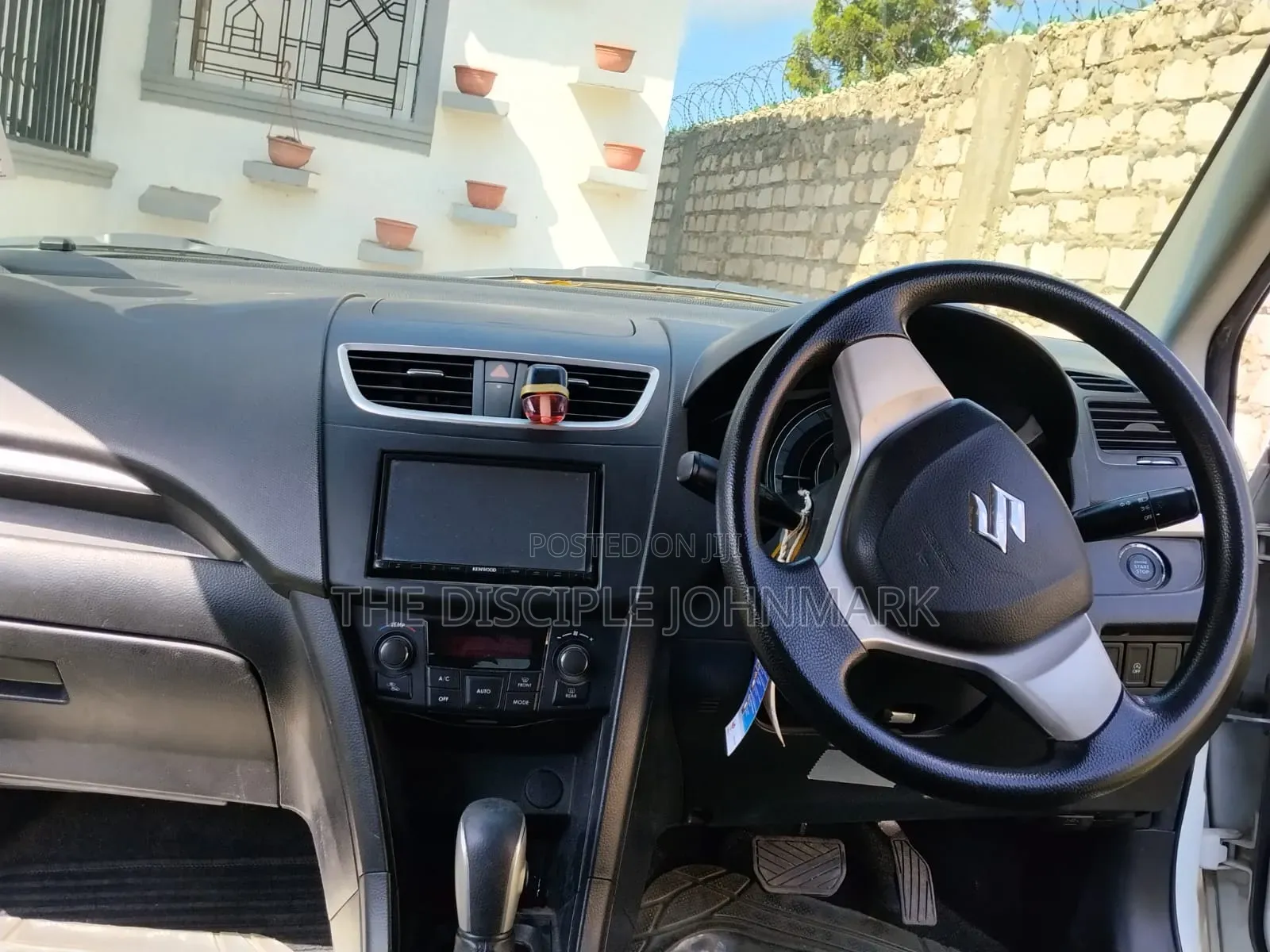 Suzuki Swift 2013 White