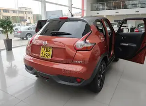Nissan Juke 2017 Orange