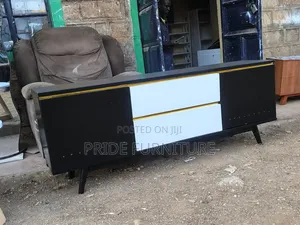 TV Stand, 5ft