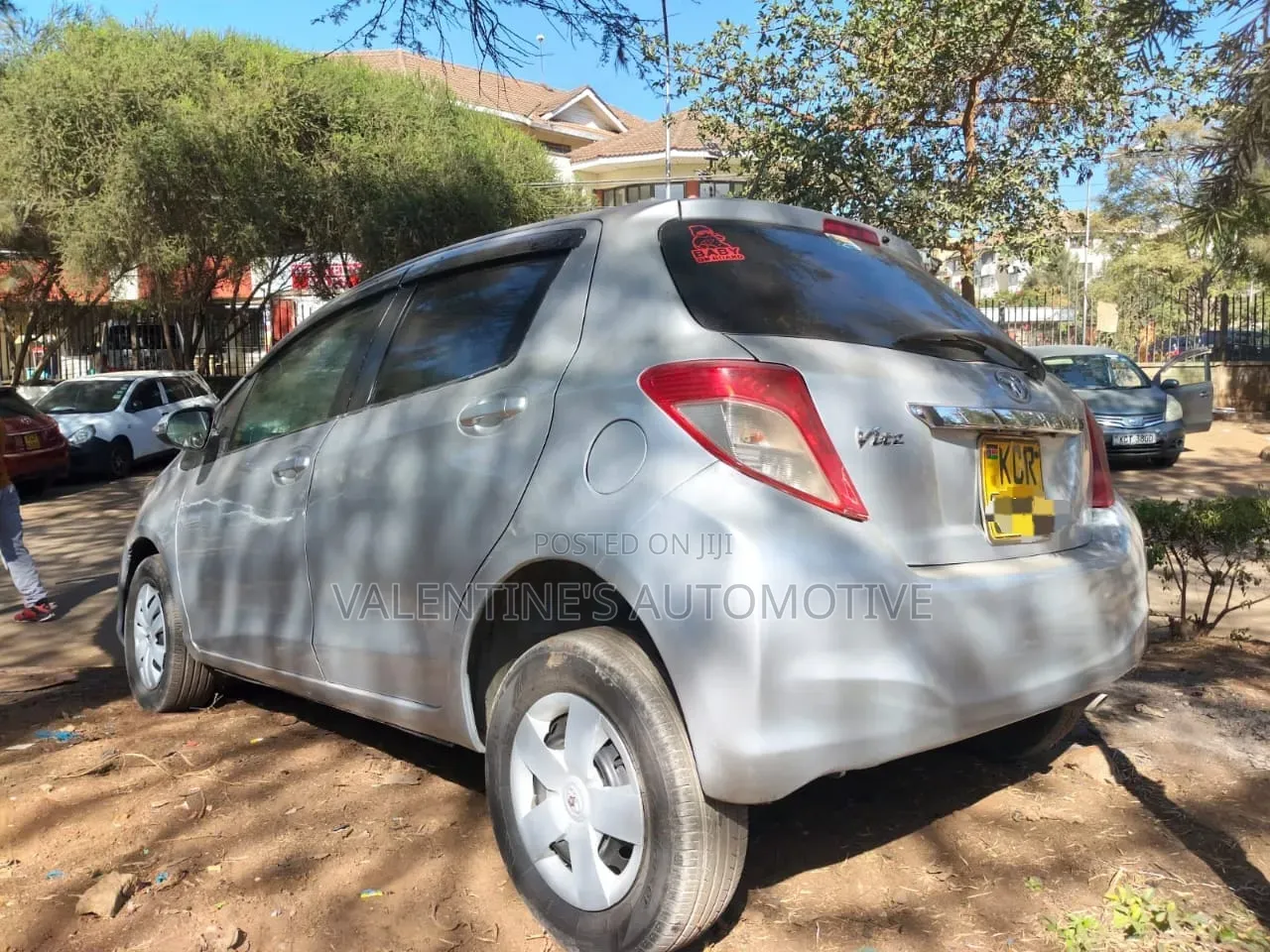 Toyota Vitz 2012 Silver