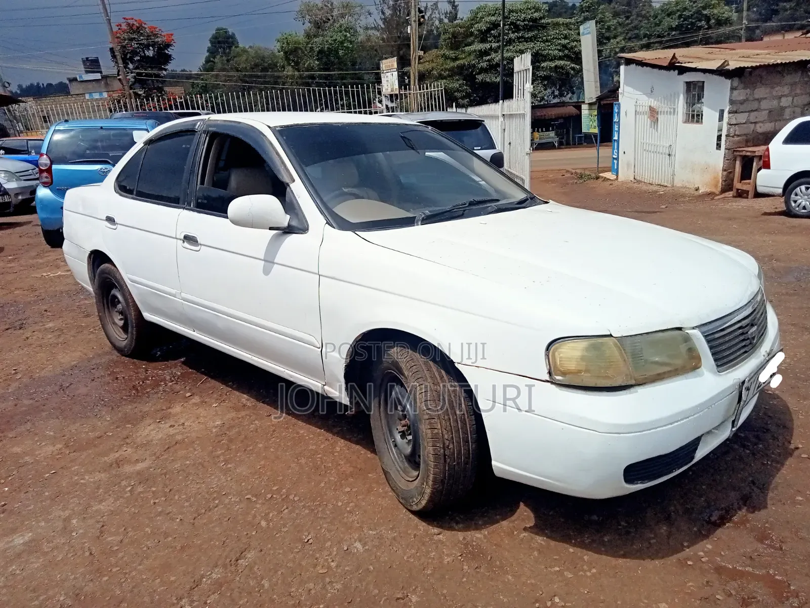 Nissan Sunny 2004 White