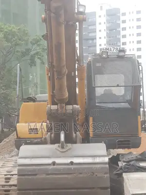 Komatsu PC 210