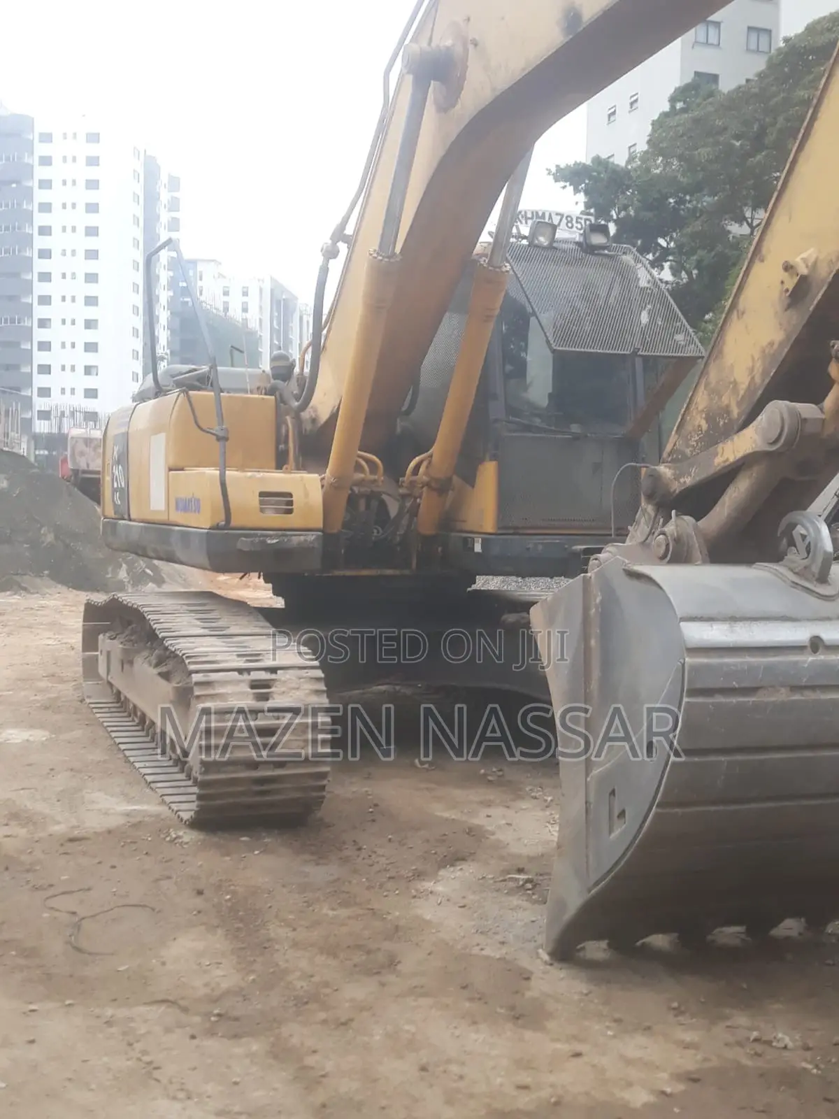 Komatsu PC 210