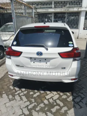 Toyota Corolla Fielder 2017 White
