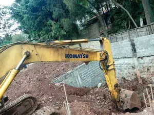 Komatsu 240