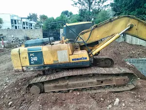 Komatsu 240