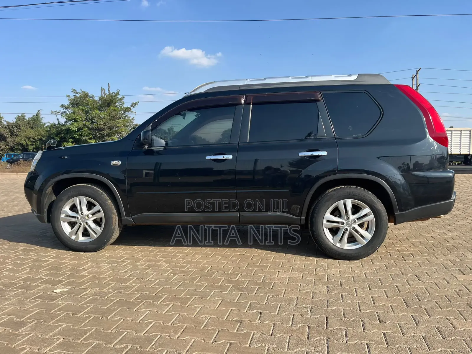 Nissan X-Trail 2010 Black