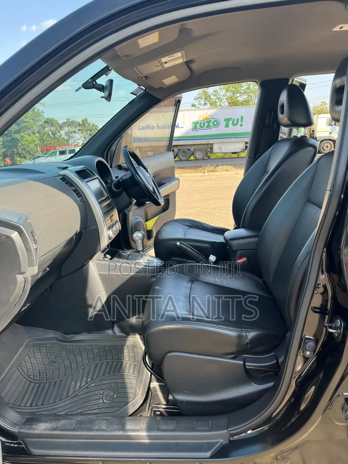 Nissan X-Trail 2010 Black