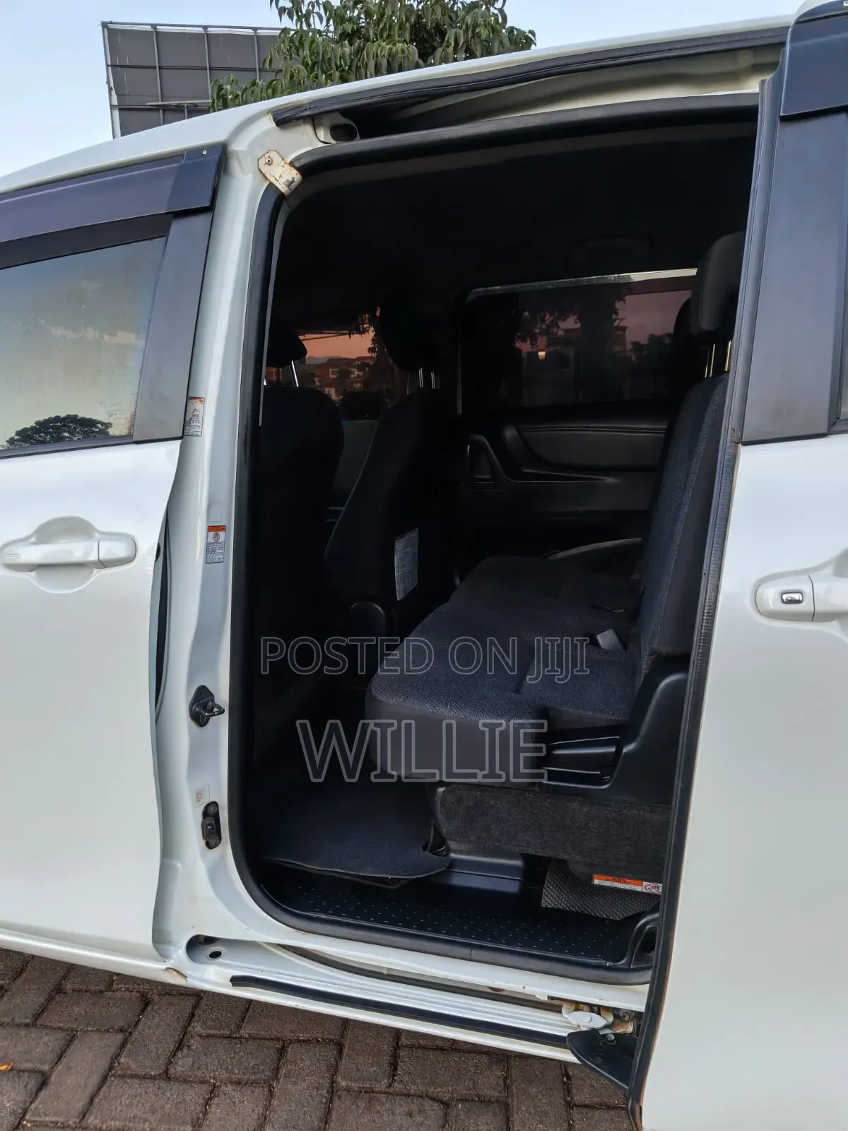 Toyota Sienta 2016 White