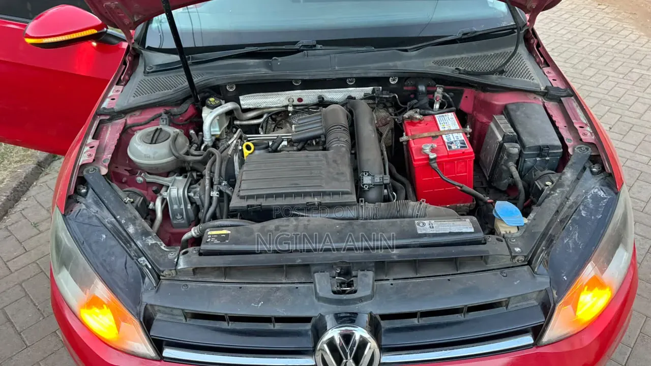 Volkswagen Golf 2015 Red