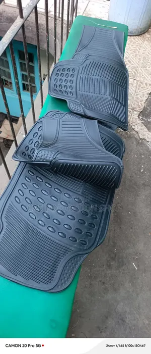 7seater Flexible All Weather Floor Mats Traps Water,mud,debris