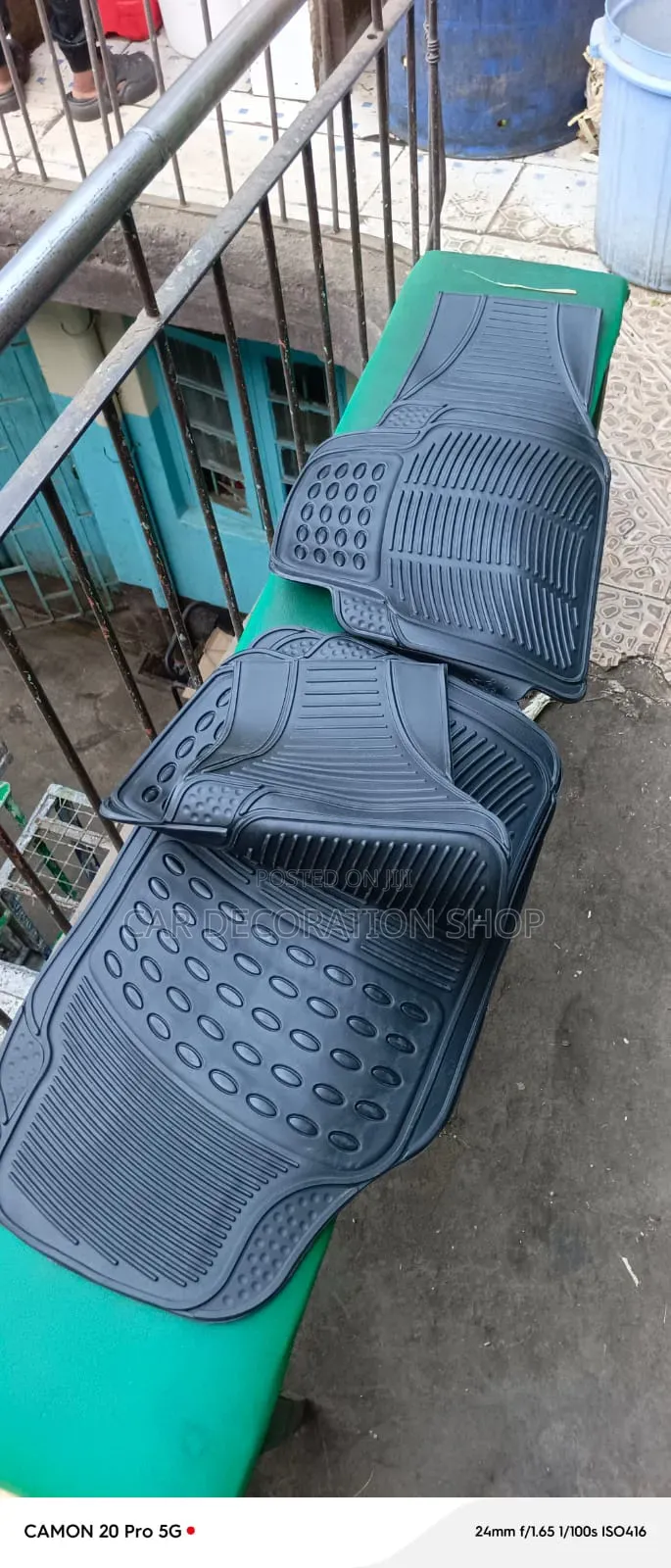 7-Seater Floor Mats With Non Slip Nibbed  Textured Backing Underneath