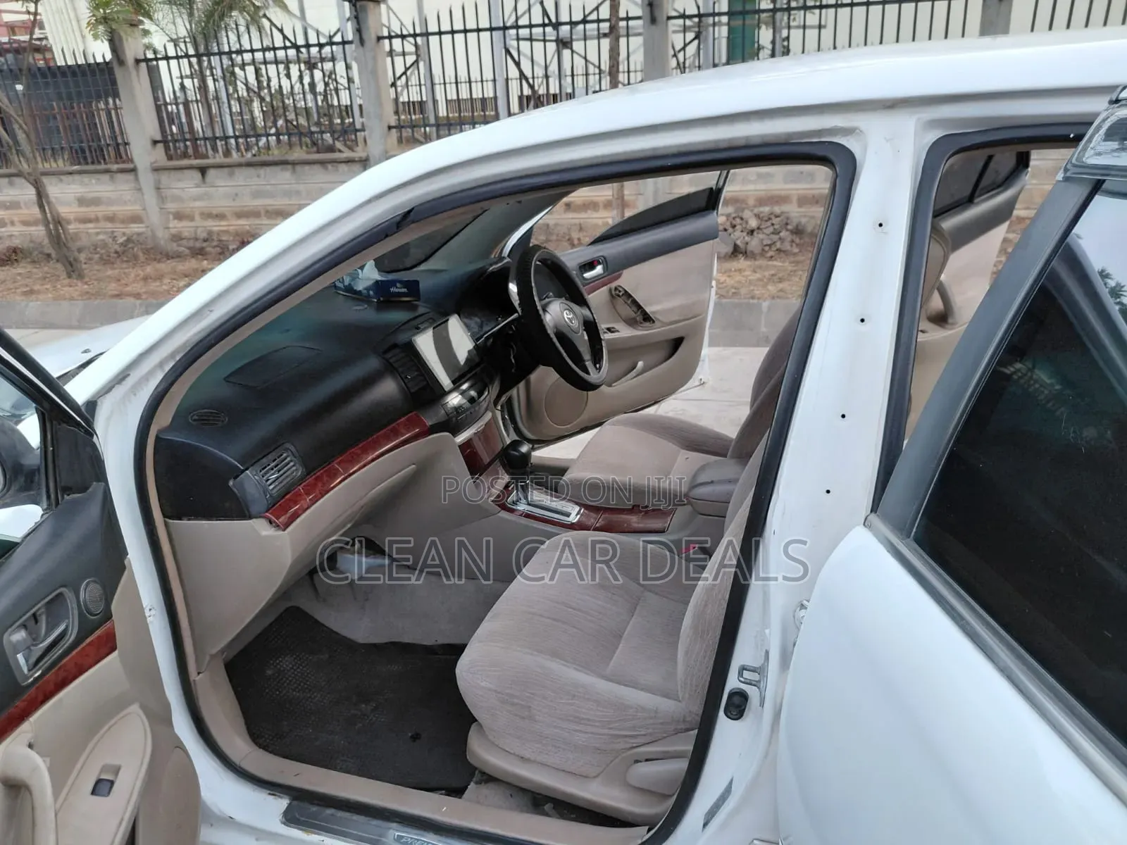 Toyota Premio 2005 White