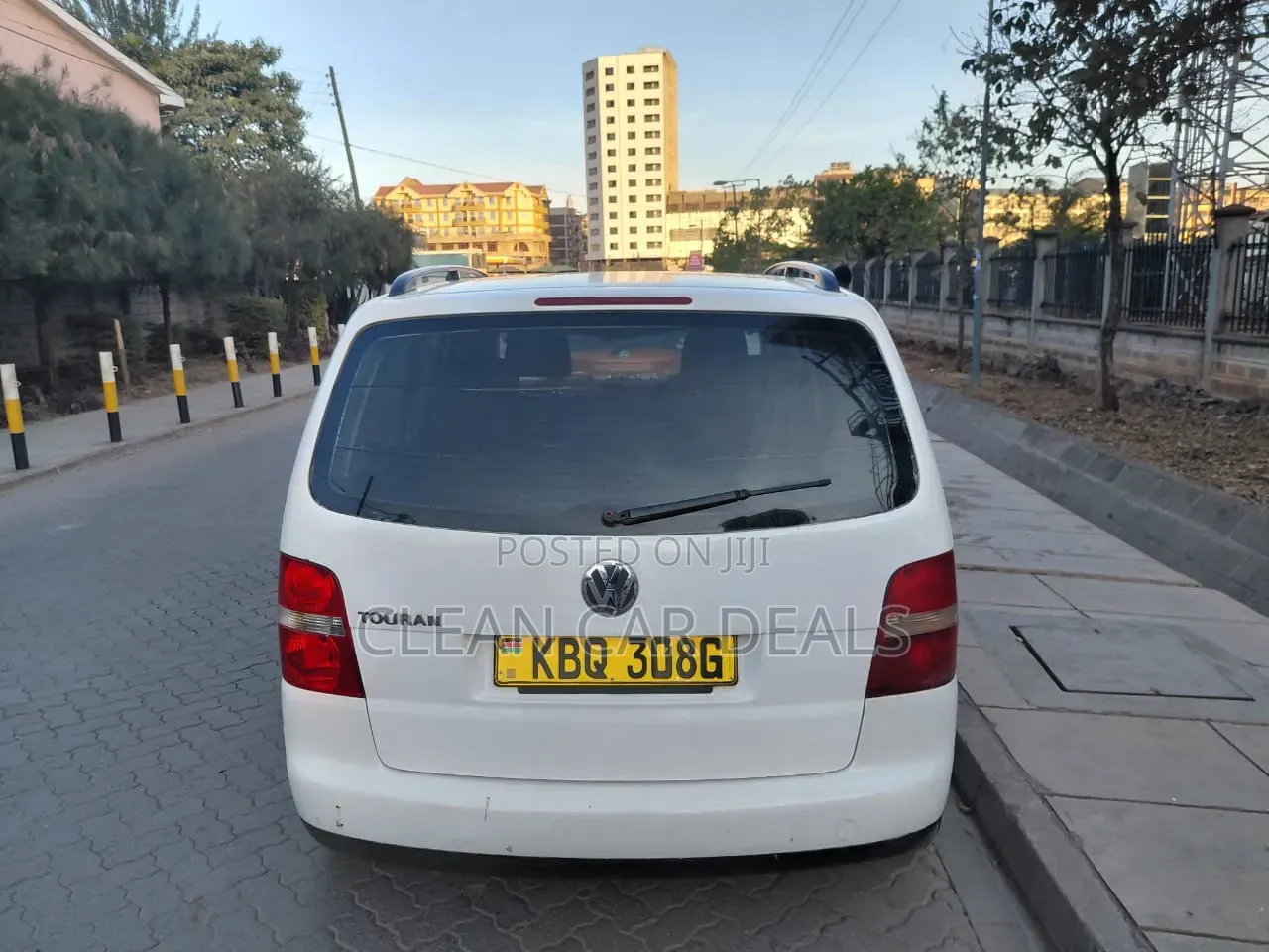 Volkswagen Touran 2003 White