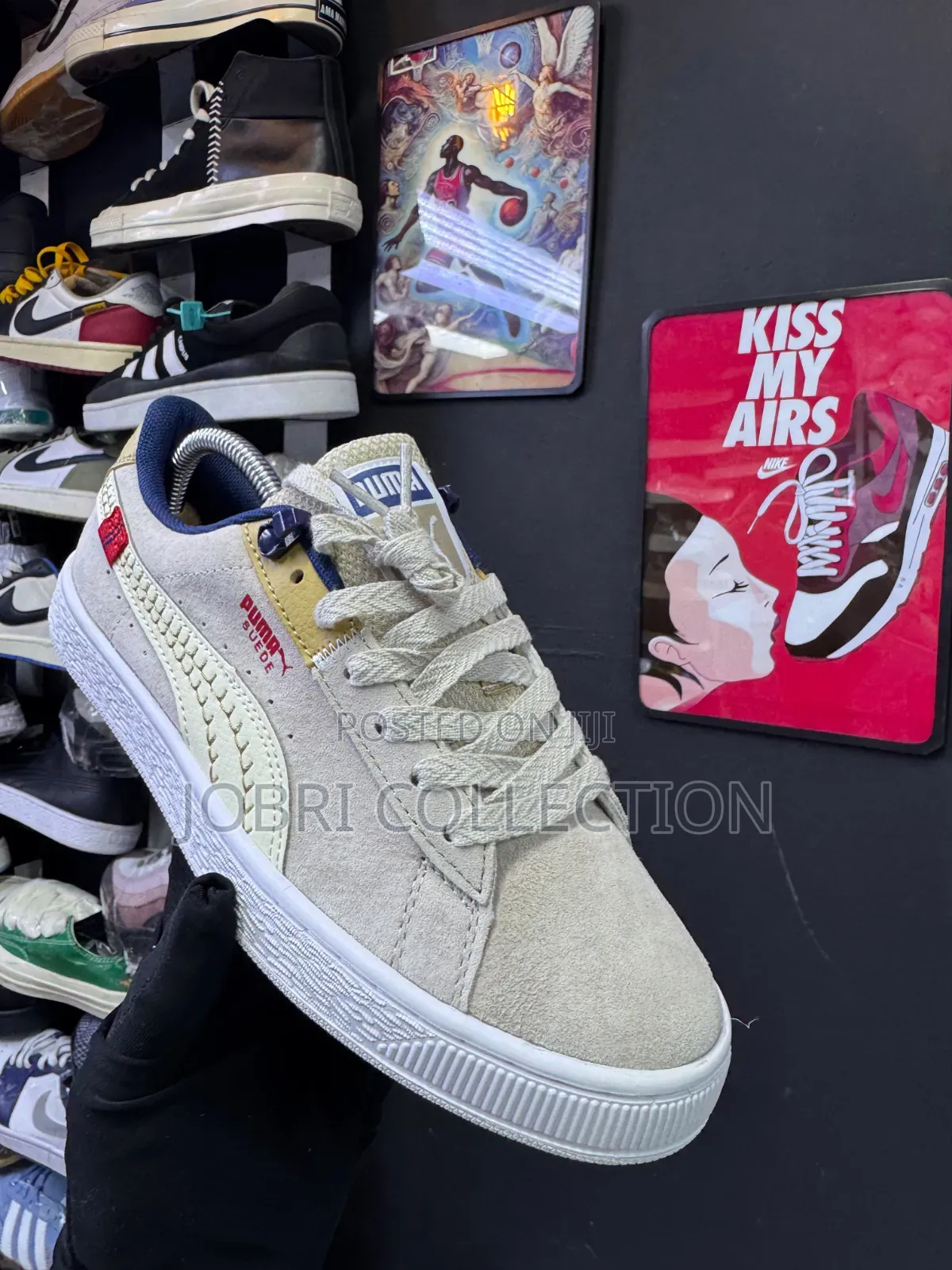 Cream Puma Expedition Sneakers
