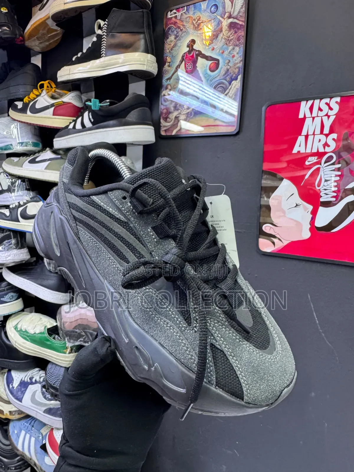 Adidas Yeezy Boost 700 V2 "Vanta" Sneakers