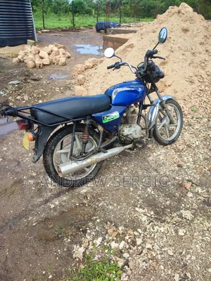 Bajaj Boxer 100 2016 Blue