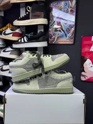 Air Jordan 1 Low SE "Spruce Fog" Sneakers
