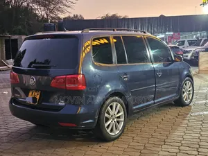 Volkswagen Touran 1.4 TSI 2011 Blue