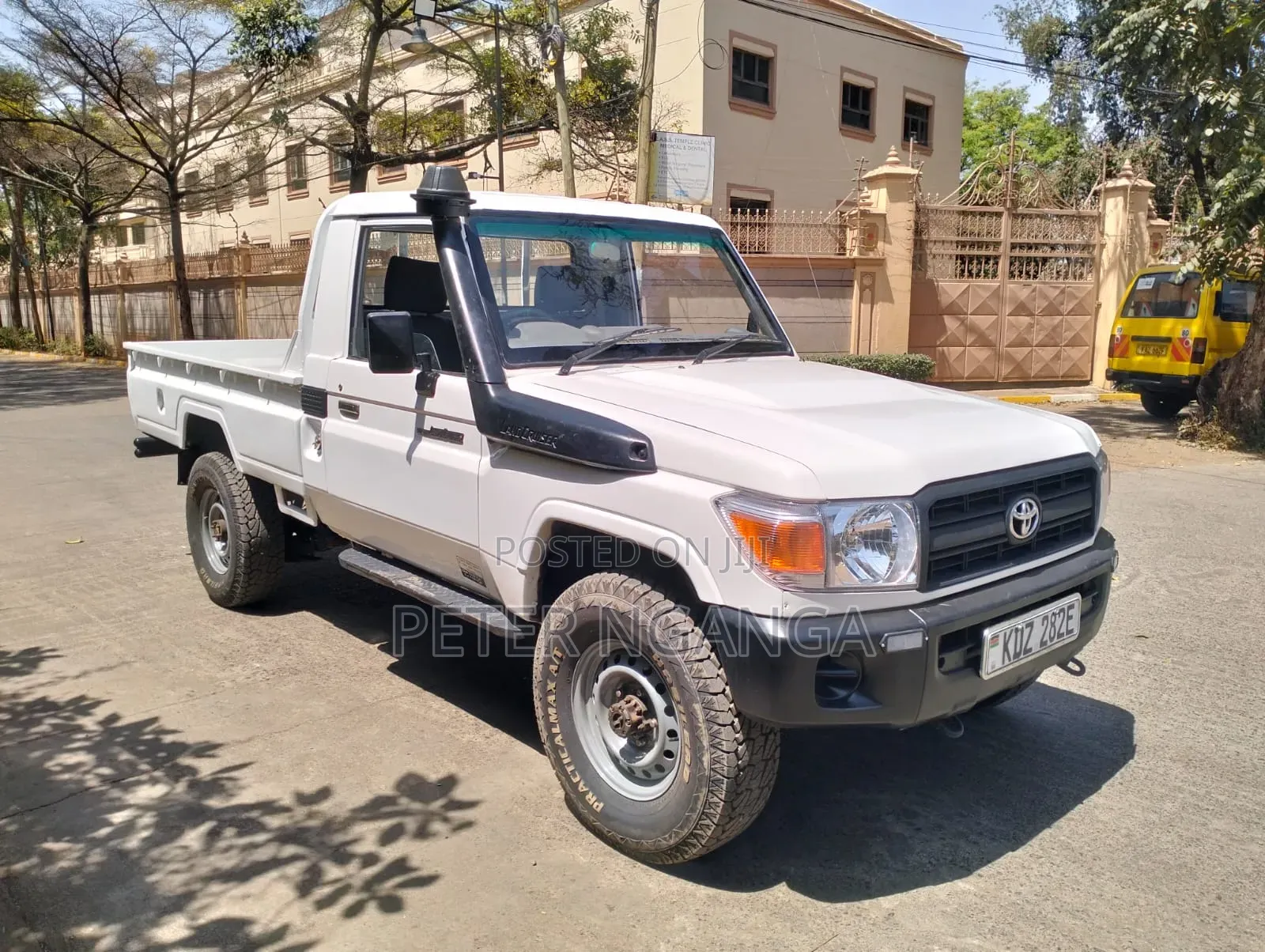 Toyota Land Cruiser 2013 White