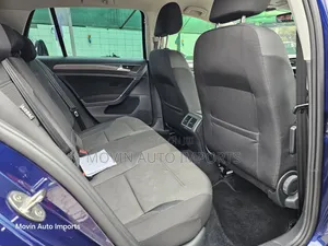 Volkswagen Golf 2019 Blue