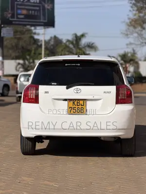 Toyota Corolla RunX 2003 White