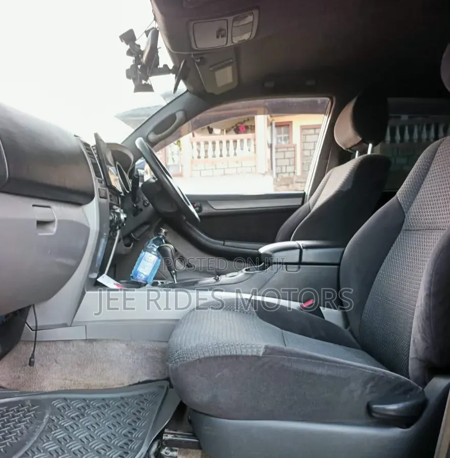 Toyota Hilux Surf 2007 Black