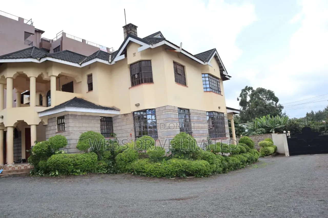 6bdrm Maisonette in Thome Estate for sale