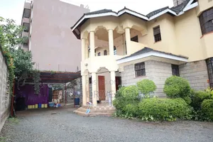 6bdrm Maisonette in Thome Estate for sale