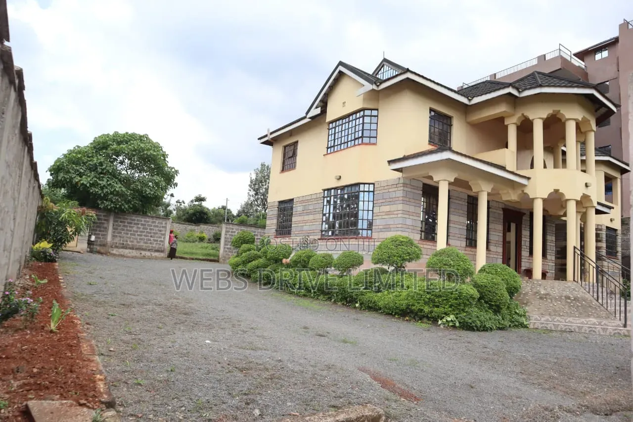 6bdrm Maisonette in Thome Estate for sale