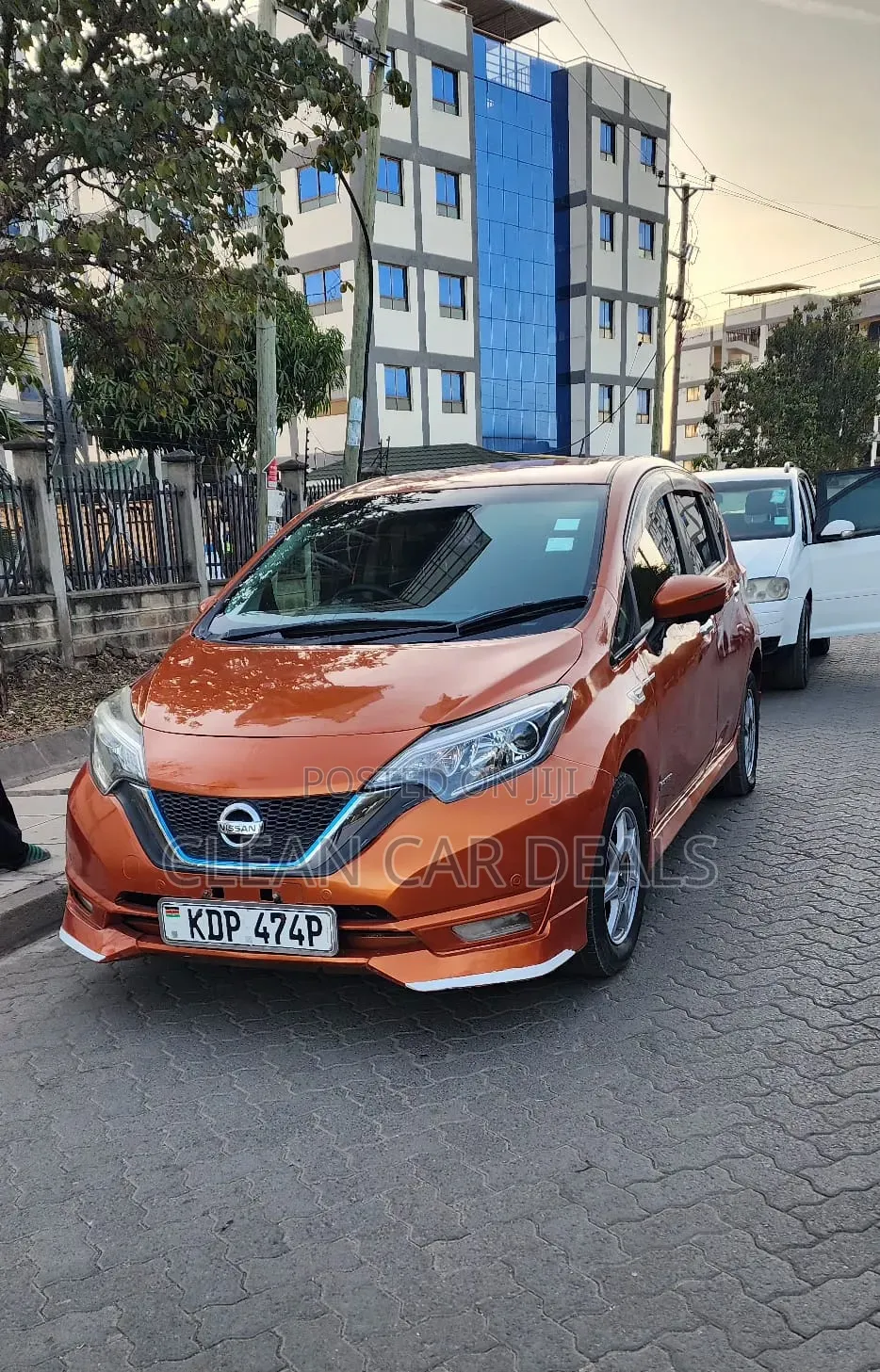 Nissan Note 2016 Orange