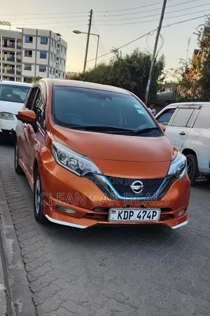 Nissan Note 2016 Orange