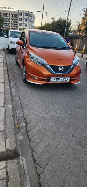 Nissan Note 2016 Orange