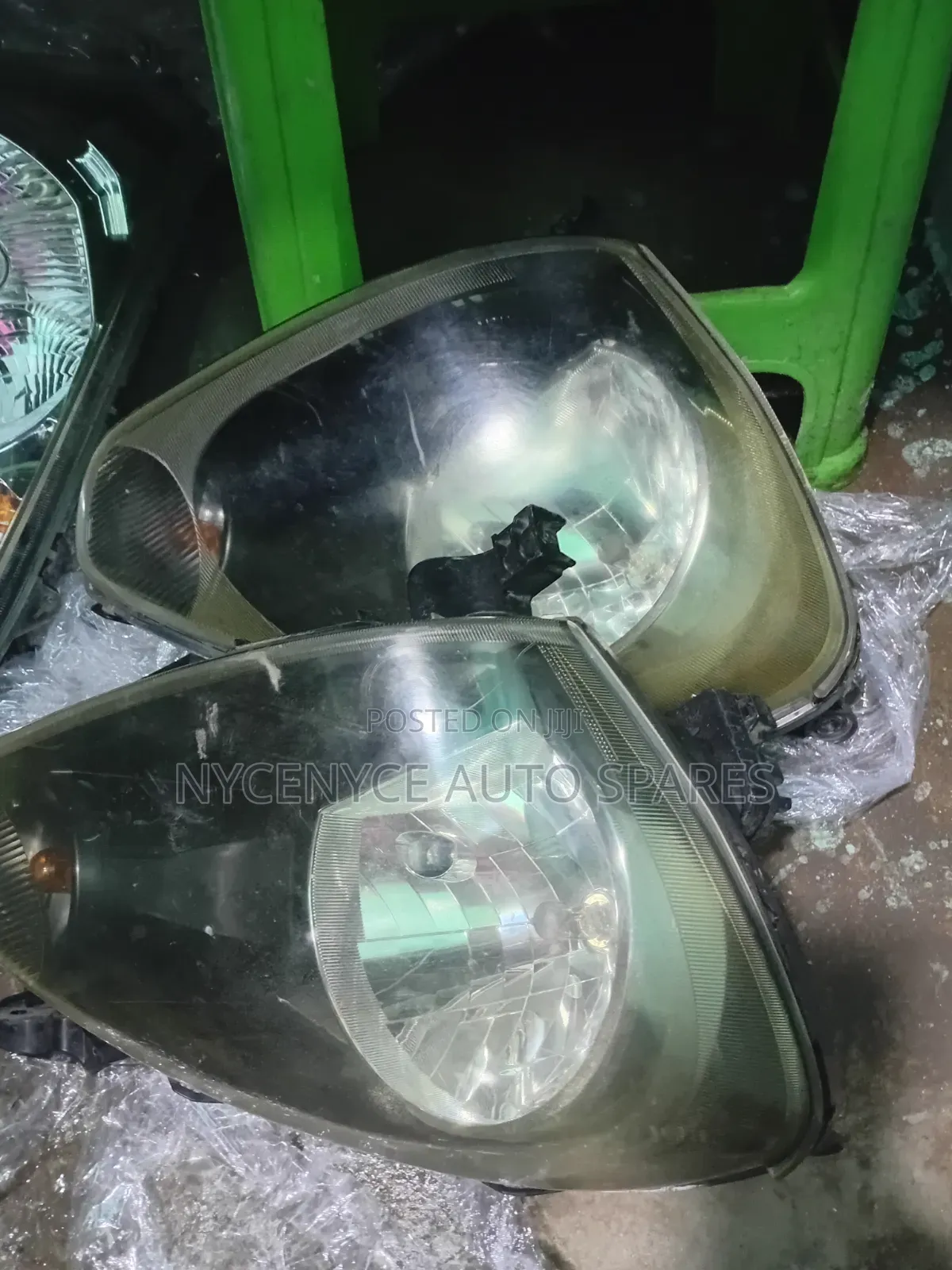 Mira 2012 Headlights