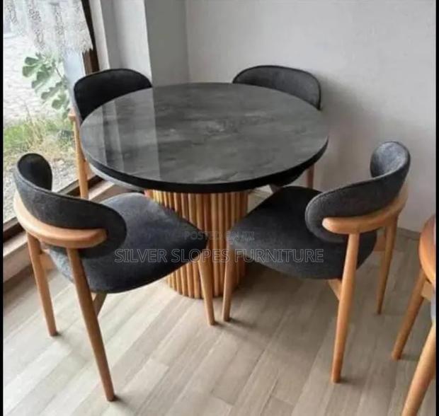 4 Seater Circle/Round Dining Table Set
