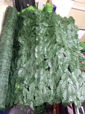 Artificial Fence for Attractive Exterior Décor