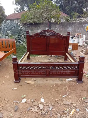Mahogany (Queen Size)5by6 Bed.