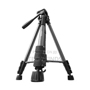 UGREEN Professional Tripod for Phone & Camera
