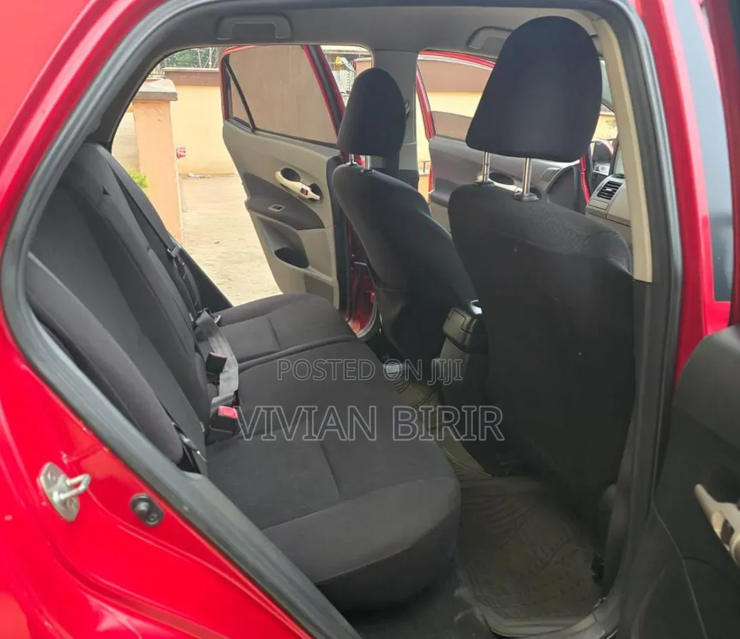 Toyota Auris 2007 Red