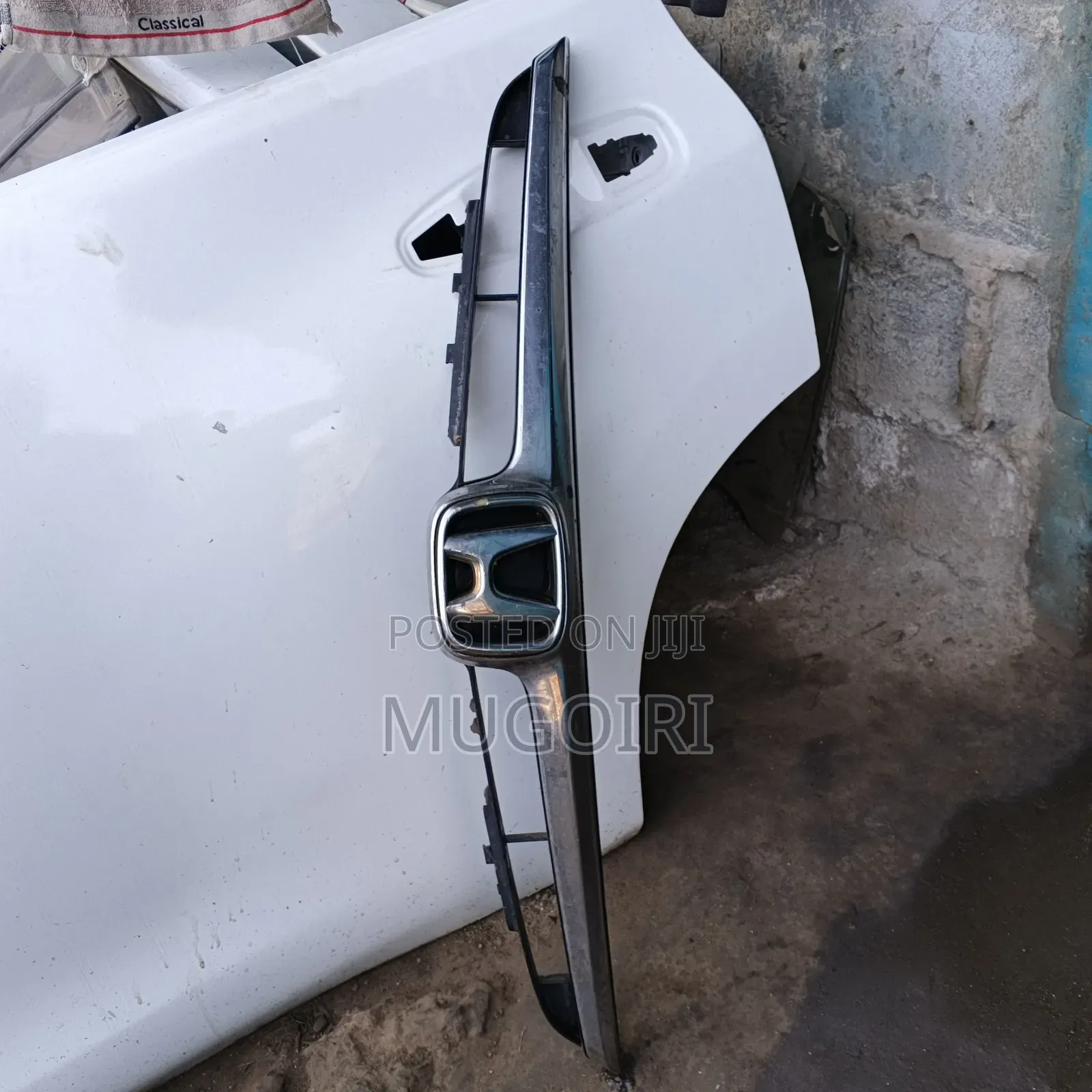Front Upper Radiator Grille Honda Accord