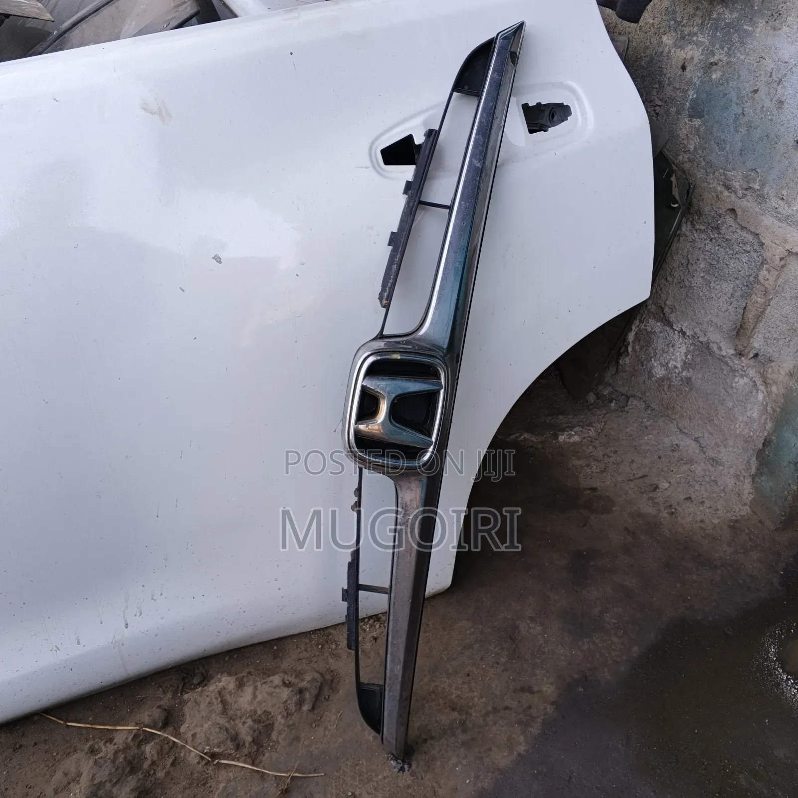 Front Upper Radiator Grille Honda Accord