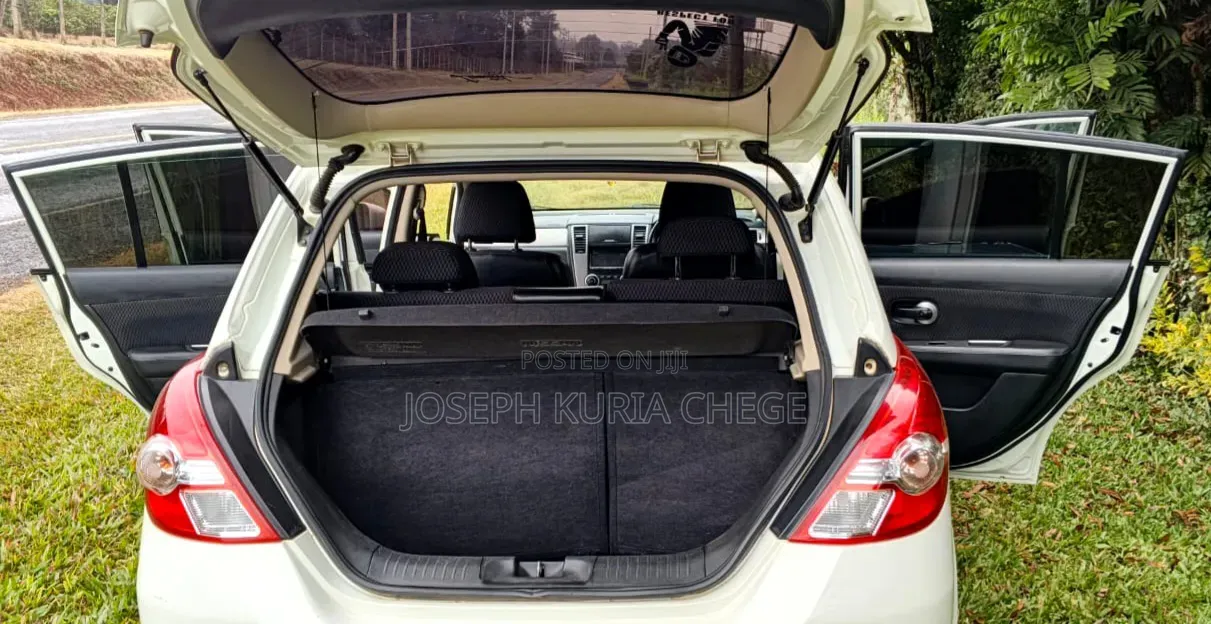 Nissan Tiida 2011 White