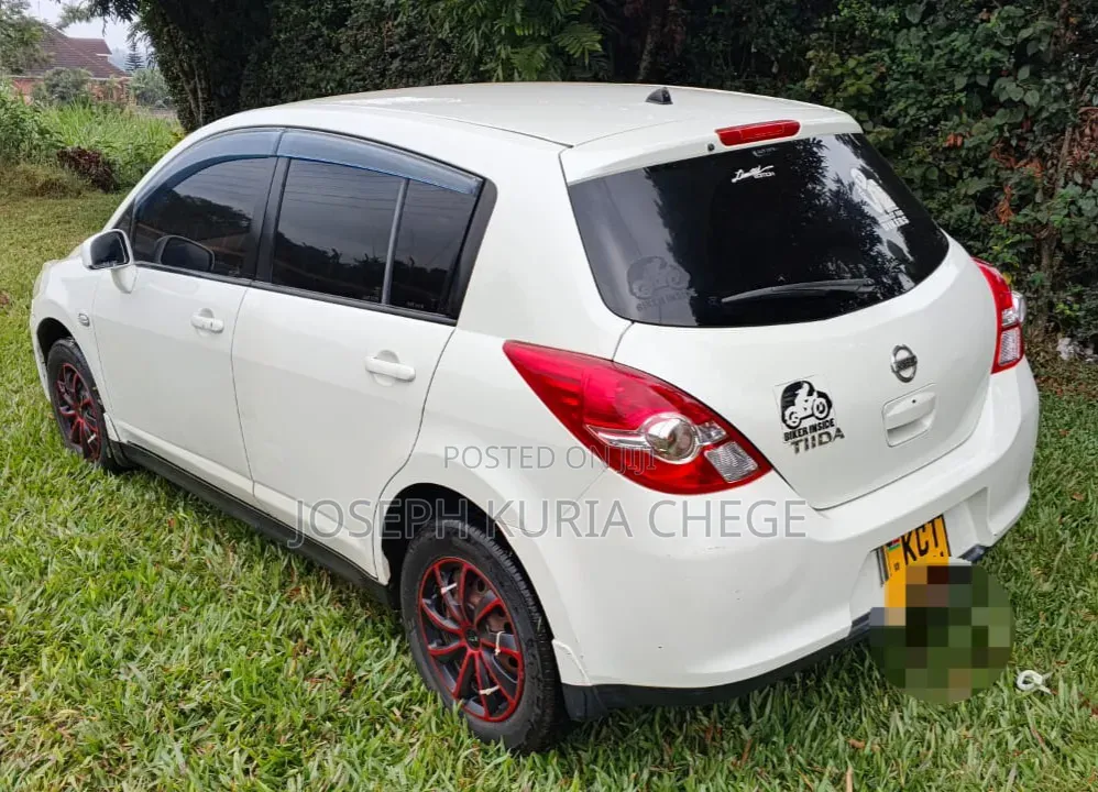 Nissan Tiida 2011 White